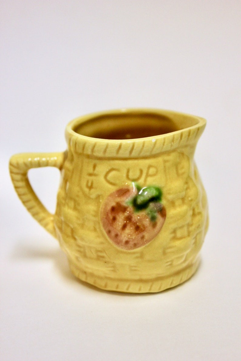Vintage Ceramic Measuring Cups Country Decor Strawberry Retro Decor