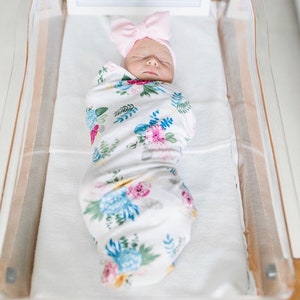 Floral Newborn Swaddle Set: Baby Girl Hospital Outfit with Big Bow Headband