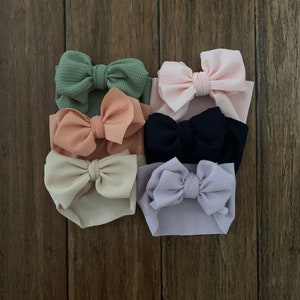 Newborn Bow Gift Set, Baby Girl Head Wrap, Large Bows, Newborns, Gifts