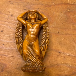 Coco Joes Hawaiian carved figurine