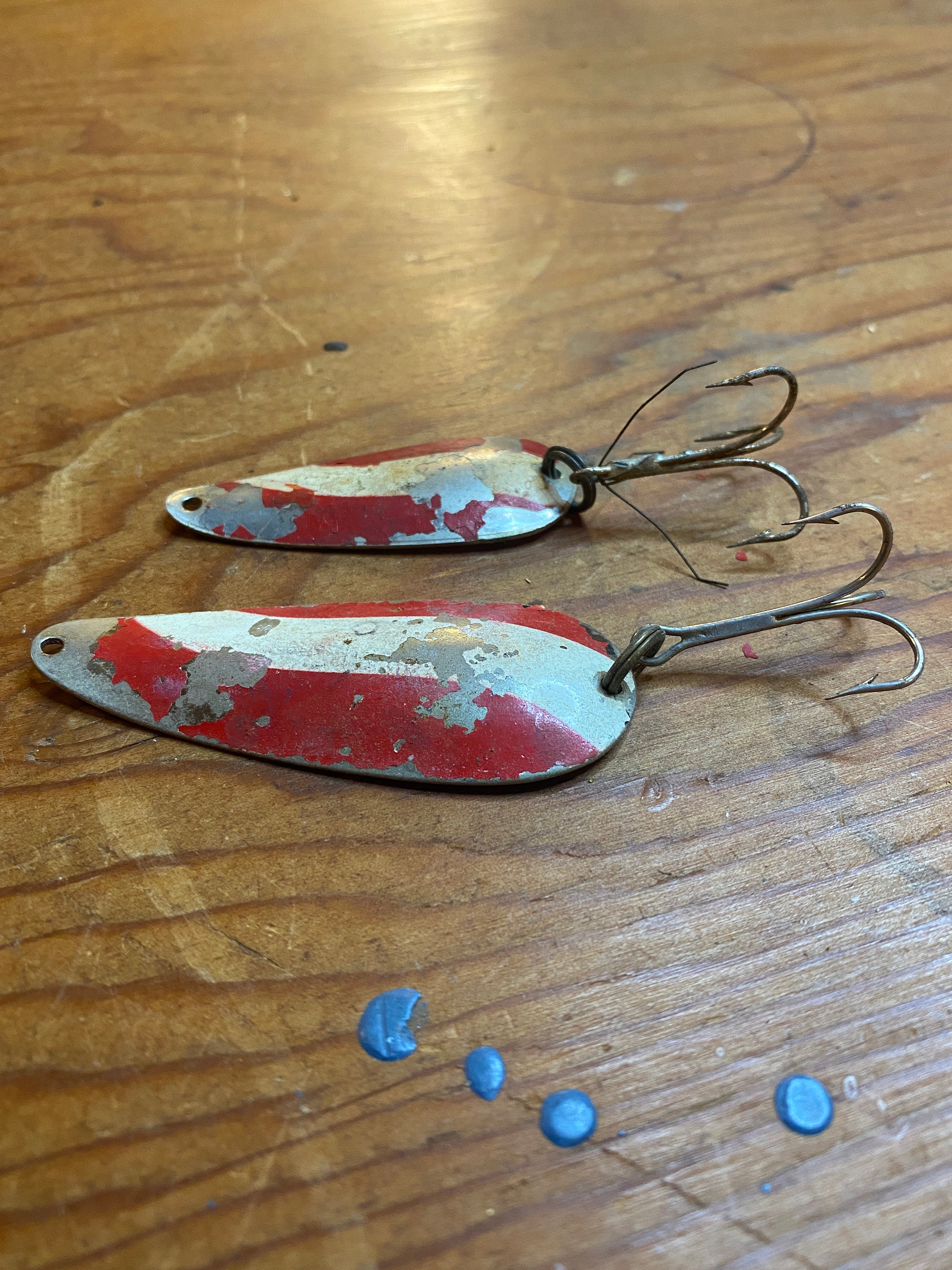 Fishing Lure Set Daredevil Spoon Lot Weber Fish Old Antique Vintage Metal  Red Yellow Flash Bait Aqua Large Pike Textured Pebbled LOT C 