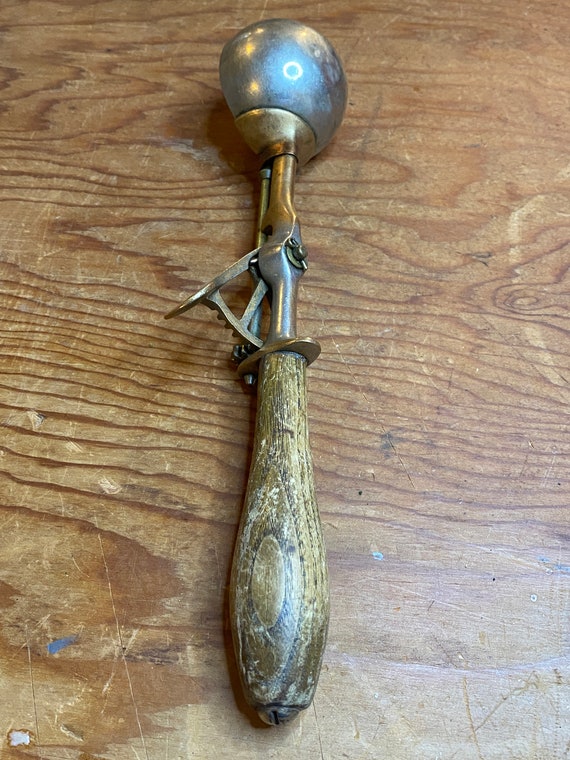Old-fashioned ice cream scoop
