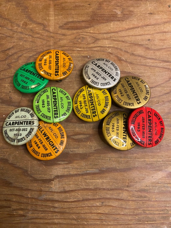 Carpenters Union Buttons or pin backs - image 2