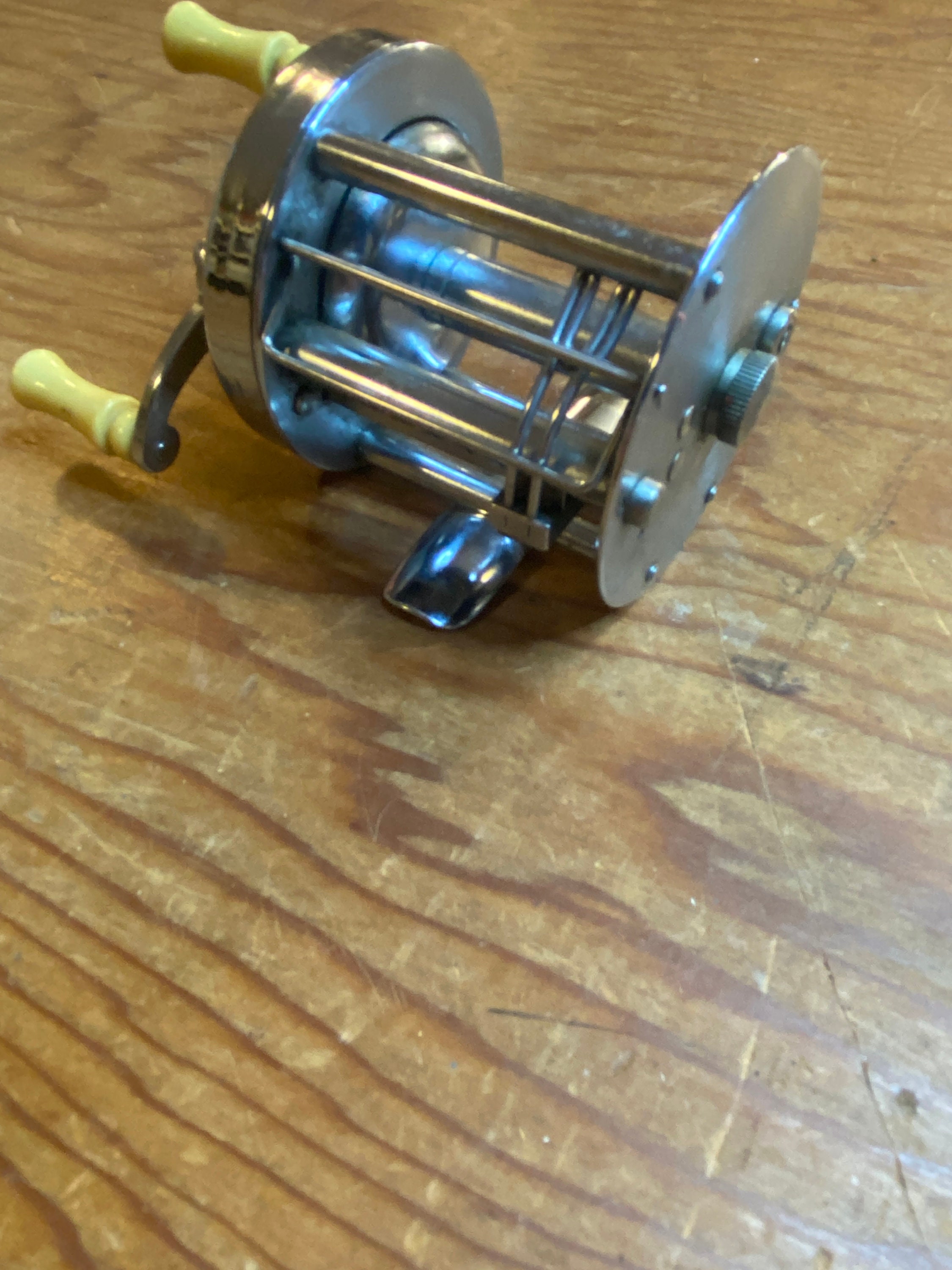 South Bend 450 Model D Bait Caster Reel -  Canada