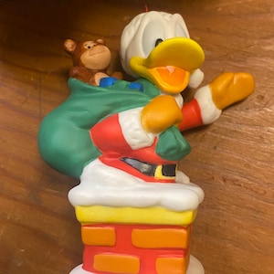 Donald Duck ceramic ornament