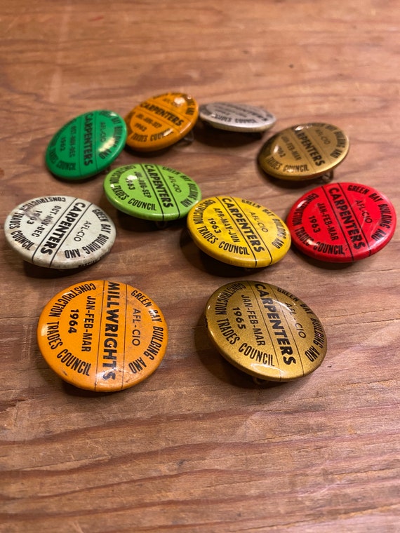 Carpenters Union Buttons or pin backs - image 3