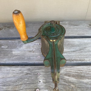 Green Schroeter Vegetable grinder Number 10