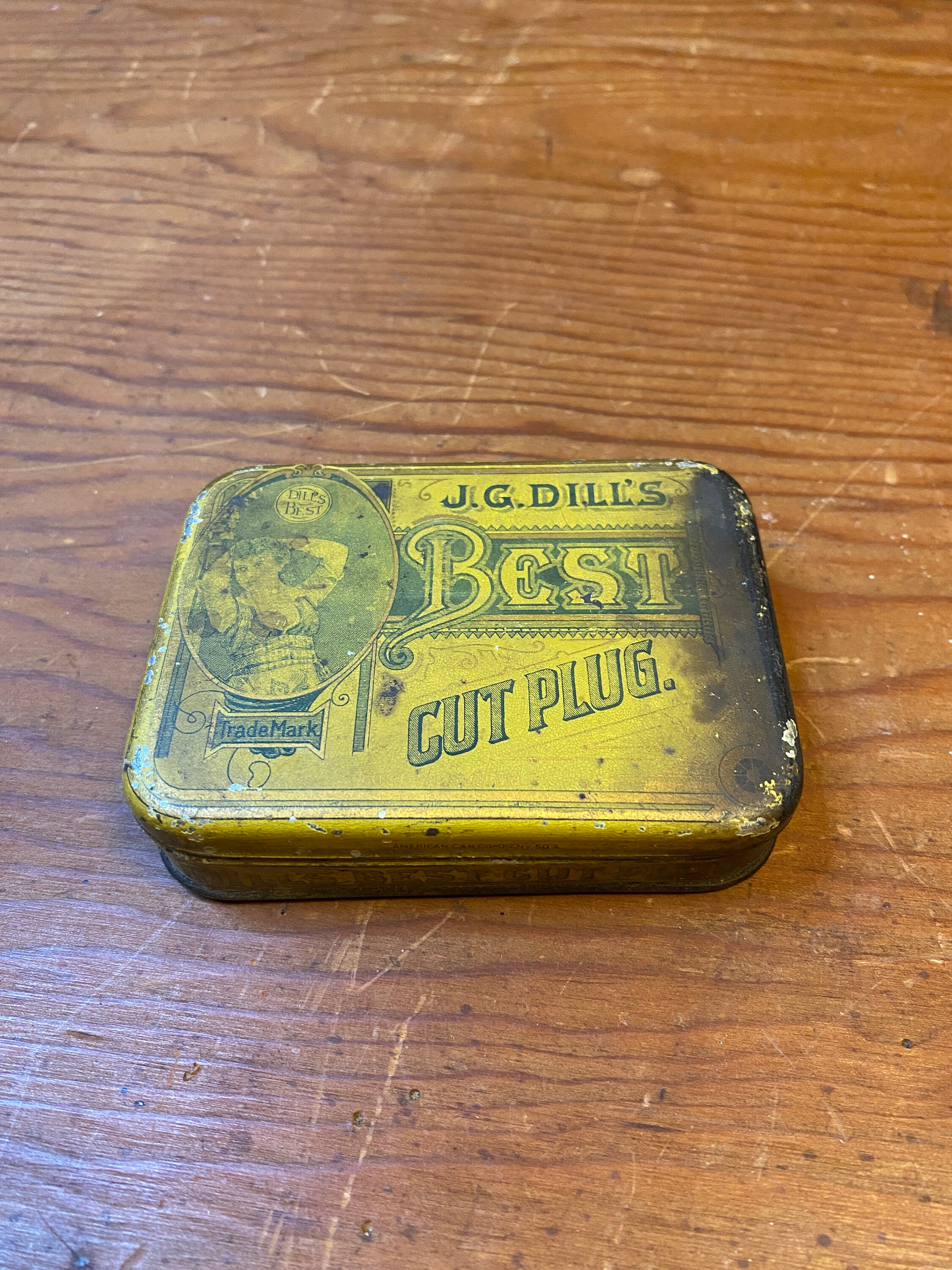 Vintage J.G. Dills's Cut Plug Tobacco Tin
