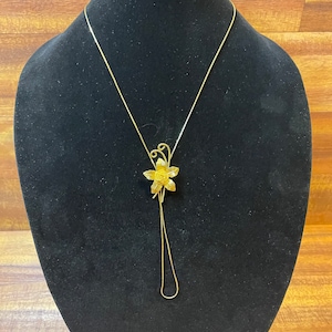 Gold Tone Flower Slide Necklace