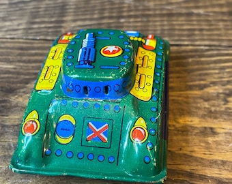 Small Japanese Tank Tin Toy