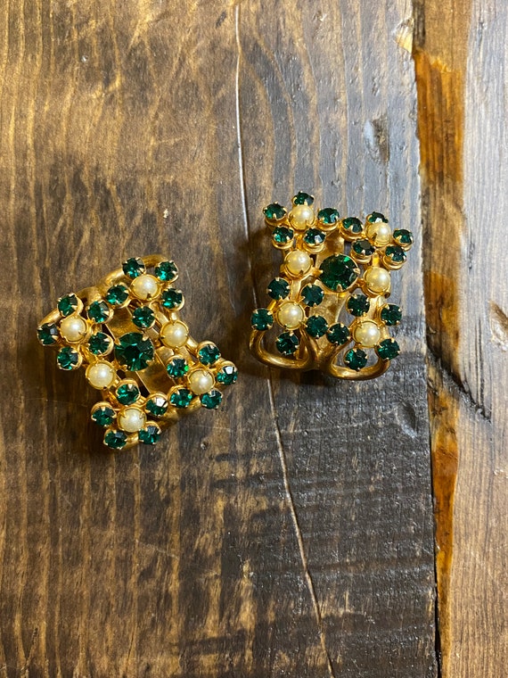 Clip on earrings emerald green rhinestone pearl g… - image 4