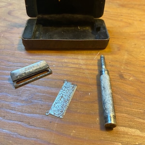 Penn Safety Raxor in original box