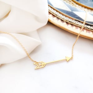 Arrow Boho Necklace, love arrow, sending love gift, Silver Arrow, Bohemian necklace, Hunter Arrow, geometric necklace, love necklace