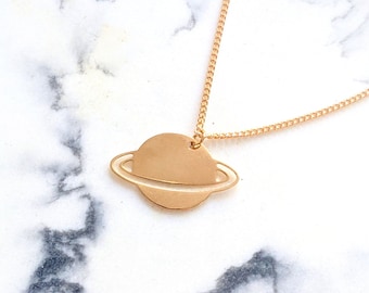 Planet necklace, Saturn Necklace, gold Planet pendant, Space Jewelry, Saturn Jewelry, Celestial Jewelry, Space Lover Gift, initial necklace
