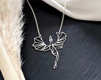 Dragon Necklace, Geometric silver dragon, origami Flying Dragon Necklace, mother of dragons necklace, Dragon Pendant, thoughtful gift