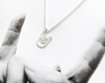 Collar con signo de mano de rock and roll, dije de mano, joyería de cuernos de diablo de rock, collar único, dije de signo de mano, dije musical, rockero, regalo de Navidad