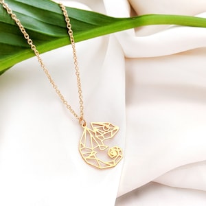 Chameleon necklace, Lizard necklace, origami geometric necklace, minimalistic trendy jewelry, chameleon charm, personalise Valentine's gift