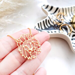 Collar de cabeza de león, encanto de león de origami de oro, collar de origami geométrico, collar de gato grande, collar inicial personalizado, collar de declaración imagen 2