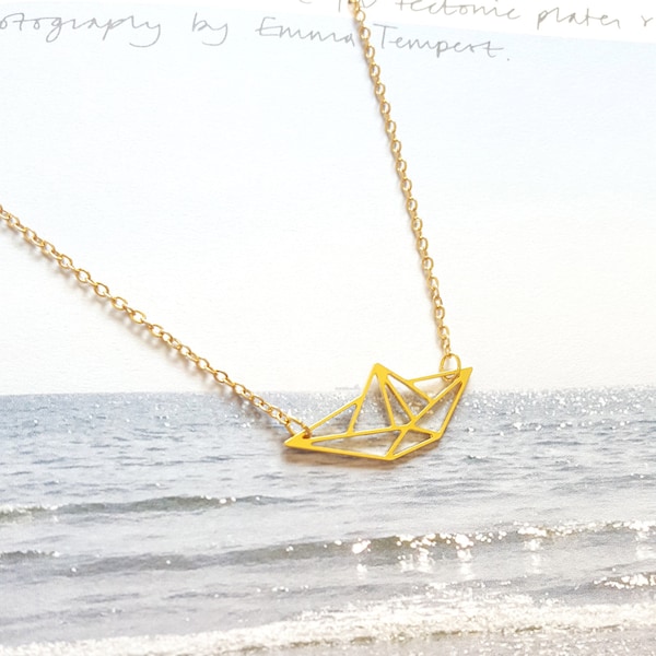 Boat Origami Necklace, Geometric boat pendant, Sail boat necklace, Gold boat charm necklace, personalised necklace, statement jewelry