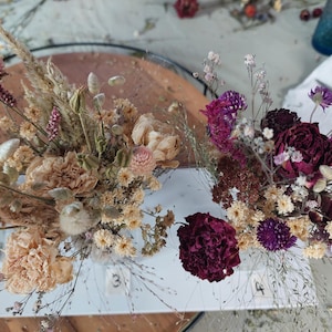 Ramos de rosas de flores secas - pequeños arreglos de flores secas, flores secas para bodas, pequeños ramos de flores secas, pequeños ramos imagen 6