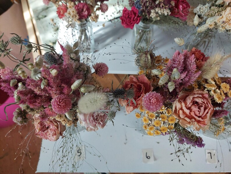 Ramos de rosas de flores secas - pequeños arreglos de flores secas, flores secas para bodas, pequeños ramos de flores secas, pequeños ramos imagen 5