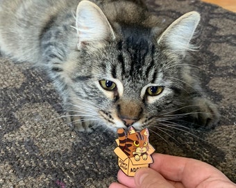 Brown Tabby Cat Enamel Pin