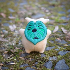 Mini Pythos Leaf Buddy Plush image 1