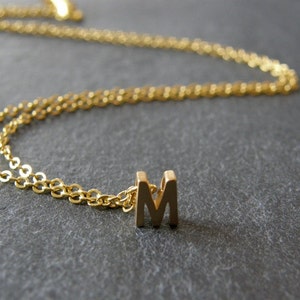 Carta inicial M collar, oro mate, collar personalizado, simple, moderno, todos los días, regalo de mamá