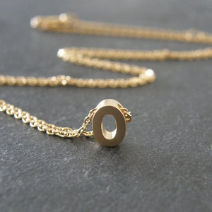 Personalizado oro carta inicial O collar, joyería de la boda, regalos de dama de honor, simple, moderno, todos los días