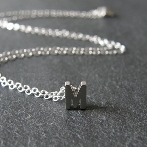 Collar de carta inicial de plata personalizada, simple, moderno, diario, mamá y regalo de amigo