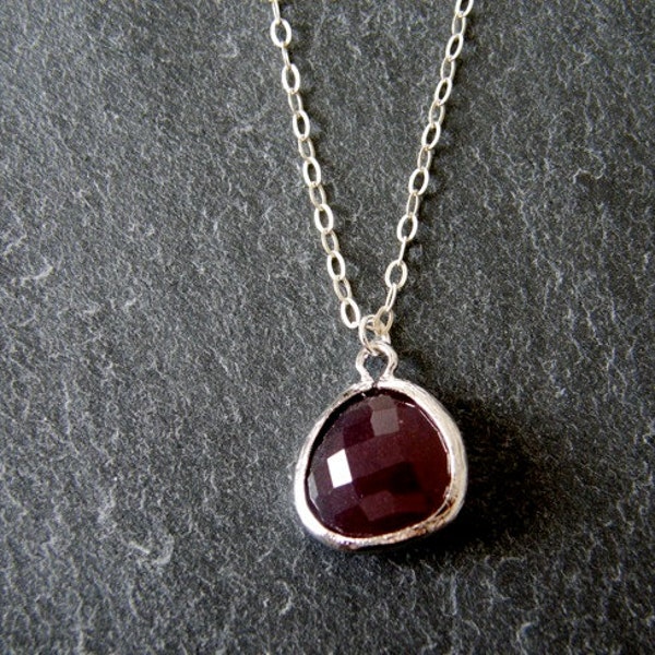 Cadeau d’anniversaire de Bourgogne verre Pierre Collier pendentif, argent Sterling, cadeau pour un ami, cadeaux de demoiselle d’honneur