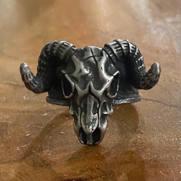 SR99. Ram Goat Skull Head Ring w Horn Antlers Unique Quality 316L Stainless Steel Ring. Unisex Punk Gothic Skull Halloween Jewelry