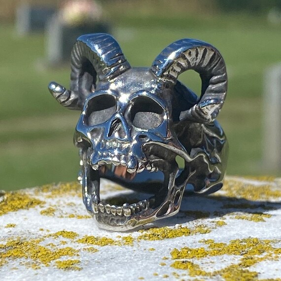 Ram cheap skull ring