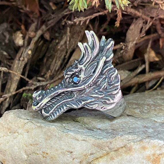 Dragon finger ring deals