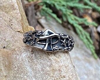 SR81. Mushroom Celetrial Band Ring, Unique Edgy High Quality 316L Stainless Steel Ring. Unisex. Psycodelic Jewery Shurooms Food Jewelry.