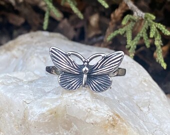 SR124. Schmetterling Motte Ring Einzigartiger Hochwertiger 316L Edelstahl Ring. Unisex.