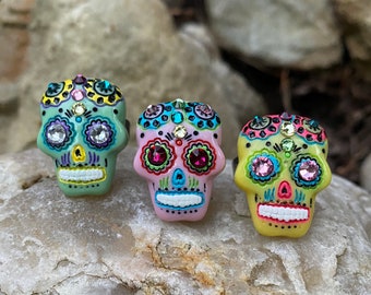 R04. Resin Skull Stainless Steel Ring Swarovski Crystal Embellishments for Day of Dead Jewelry No Nickel Dia De Los Muertos. Adjustable