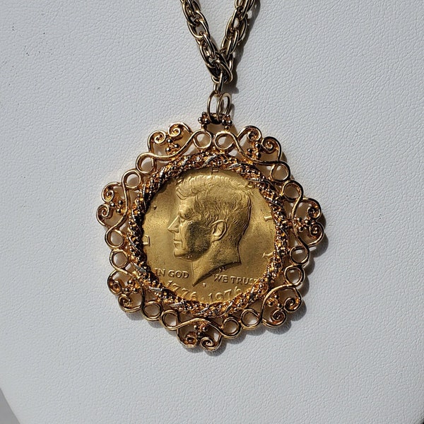 Vintage President JFK John Fitzgerald Kennedy Half Dollar Pendant Necklace Minted for US Bicentennial 1976