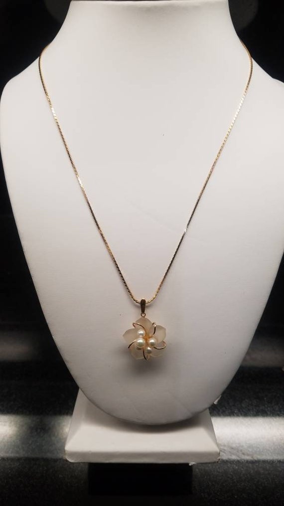 Vintage Frosted Crystal Flower Pendant Necklace w… - image 6