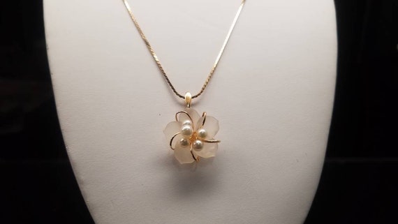 Vintage Frosted Crystal Flower Pendant Necklace w… - image 7