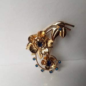Vintage Sterling Silver Vermeil Flower Brooch Blue Glass Faceted Stones 3-1/4&quot;