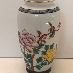 Hand painted vintage mini vase Japan roses and birds design