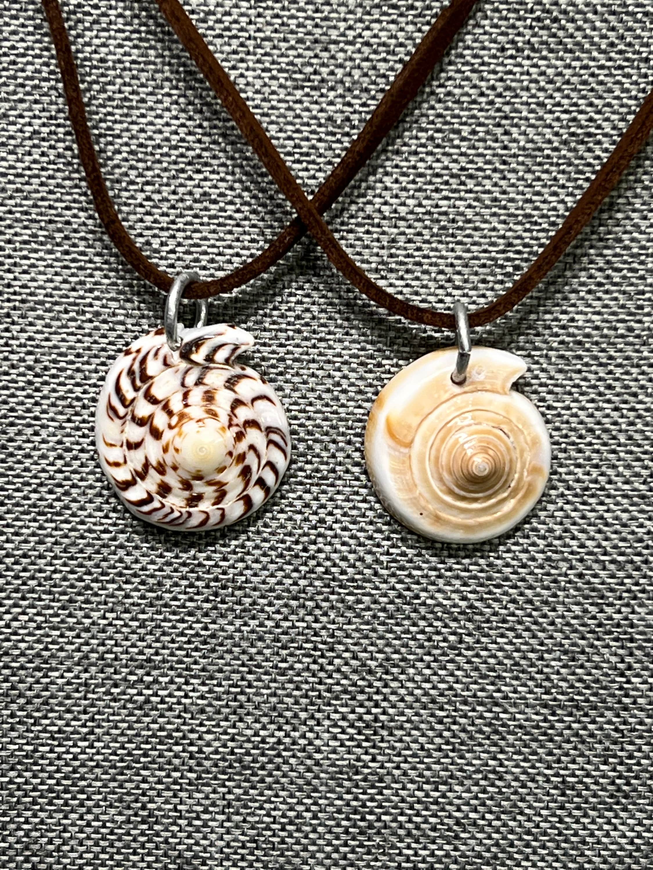 【Monday Edition】SEASHELL NECKLACE Ibiza Turbo Shell Necklace Rhinestone Tan RESORT | Georgie