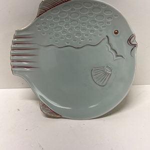 vintage adorable hand painted light green larger version ceramic fish plate Japan 1940&#39;s.