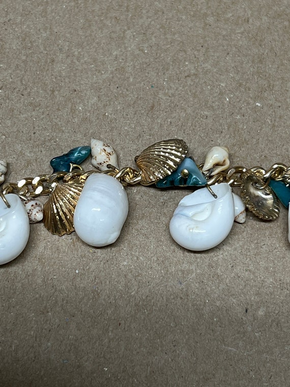 adorable vintage dime store shell charm bracelet … - image 5