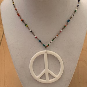 Vintage Hippie Peace Necklace: Recycled Plastic Emblem, Multi-Color Seed Beads