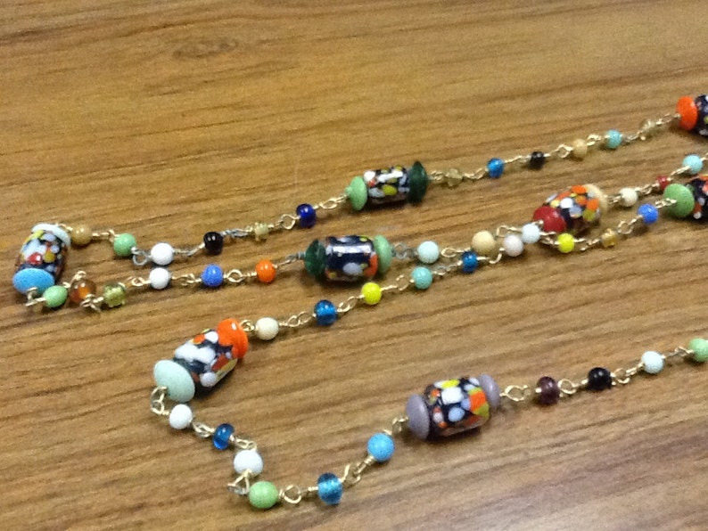 Hippie glass beaded neacklace 48 1960's hand made NOS. image 4