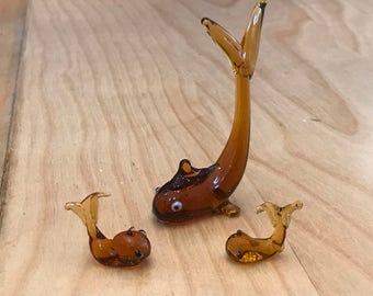 Vintage hand blown brown glass whale # 2303 set 3 pcs.