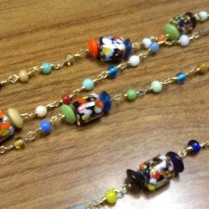 Hippie glass beaded neacklace 48 1960's hand made NOS. image 7