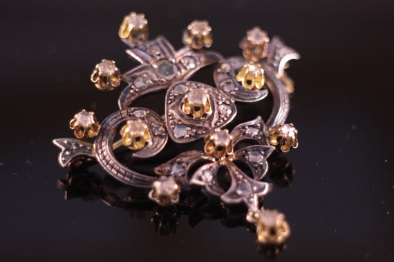 Antique Rose cut Diamond Brooch - image 3